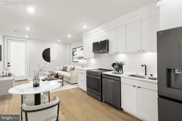 $2,195 | 1208 M Street Northwest, Unit 2, Washington, DC 20005