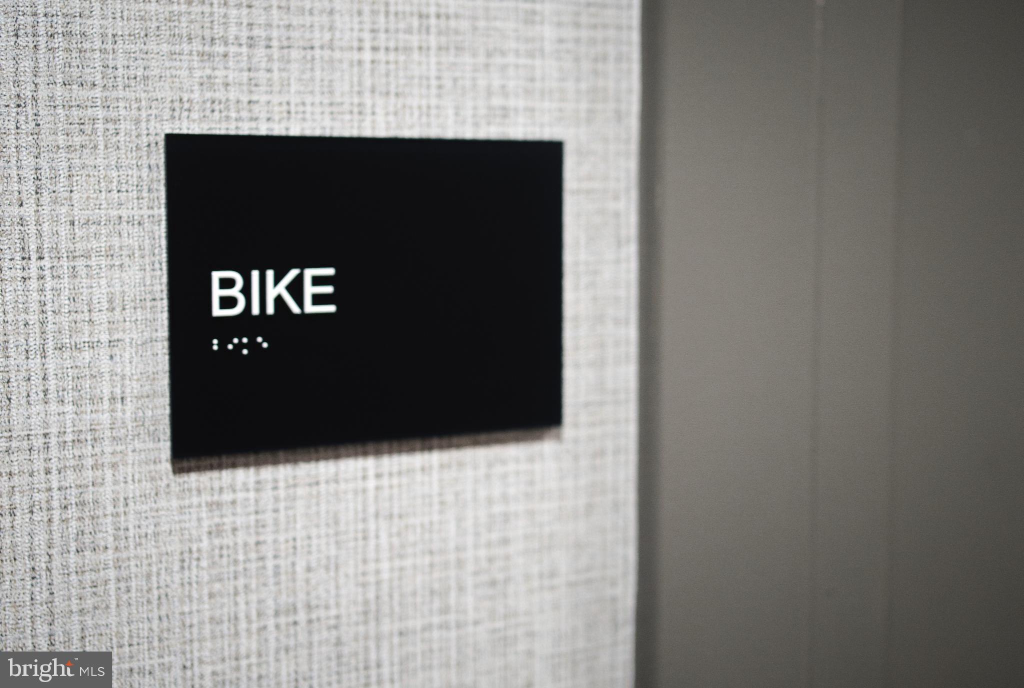 1208 M Street Northwest, Unit 2 Washington, DC 20005 - Photo 15 of 25 a view of a door