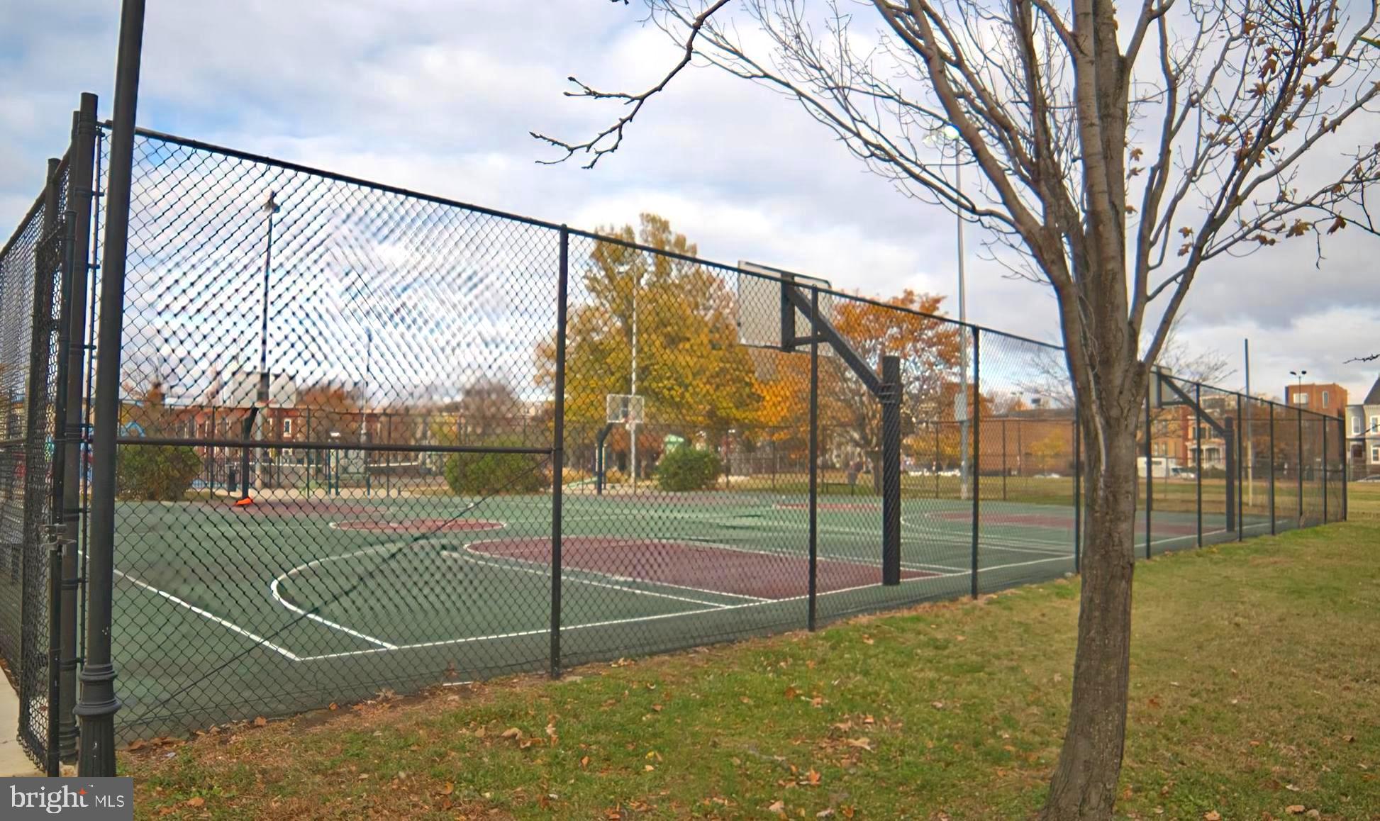 1208 M Street Northwest, Unit 2 Washington, DC 20005 - Photo 23 of 25
