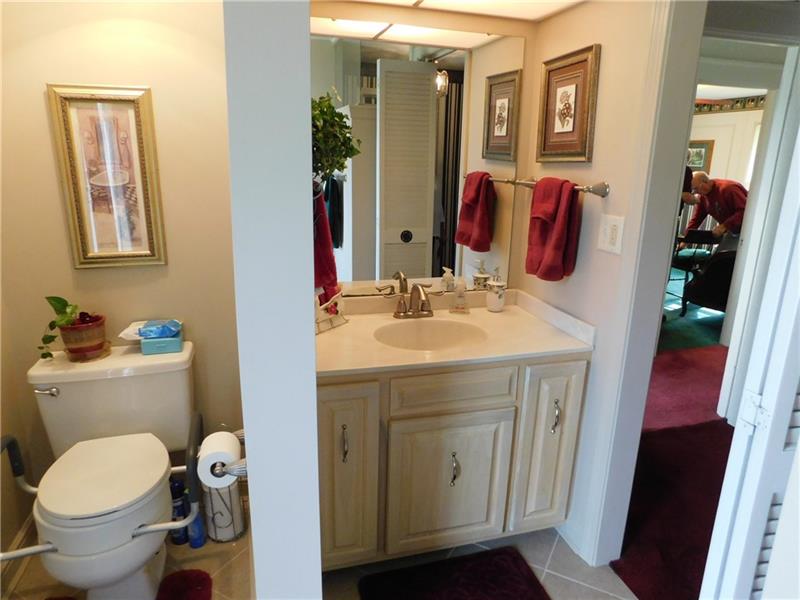 3011 Mercer Road New Castle, PA 16105 - Photo 17 of 24 Gallery Image 17