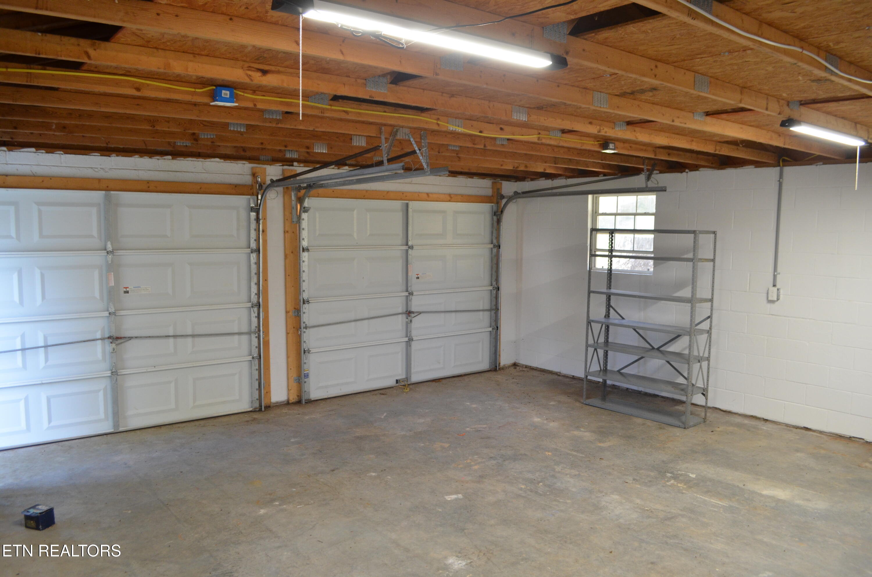 106 Cedar Lane Oak Ridge, TN 37830 - Photo 28 of 31 2 car separate garage