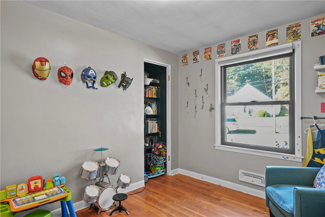 73 Macarthur Road Woonsocket, RI 02895 - Photo 19 of 32