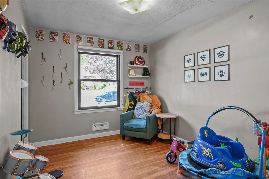 73 Macarthur Road Woonsocket, RI 02895 - Photo 20 of 32