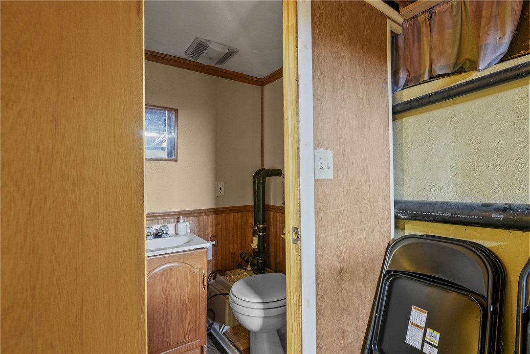 73 Macarthur Road Woonsocket, RI 02895 - Photo 26 of 32