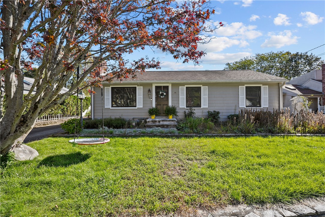 73 Macarthur Road Woonsocket, RI 02895 - Photo 4 of 32