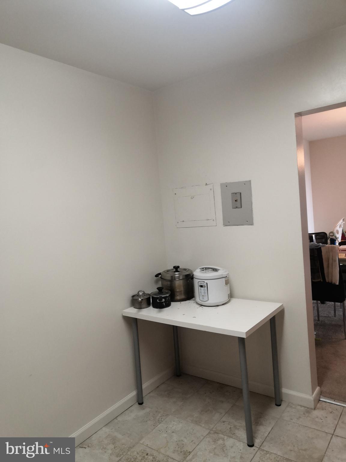 5101 River Road, Unit 904 Bethesda, MD 20816 - Photo 13 of 38 Kitchen