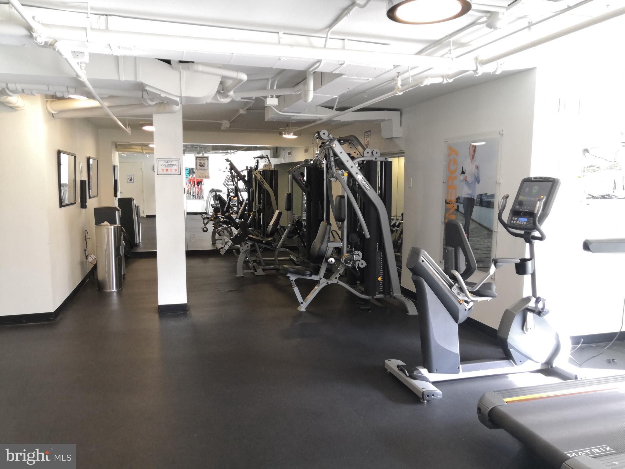 5101 River Road, Unit 904 Bethesda, MD 20816 - Photo 33 of 38 Gym