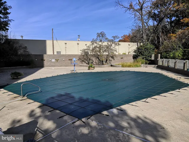 a view of a backyard of the house