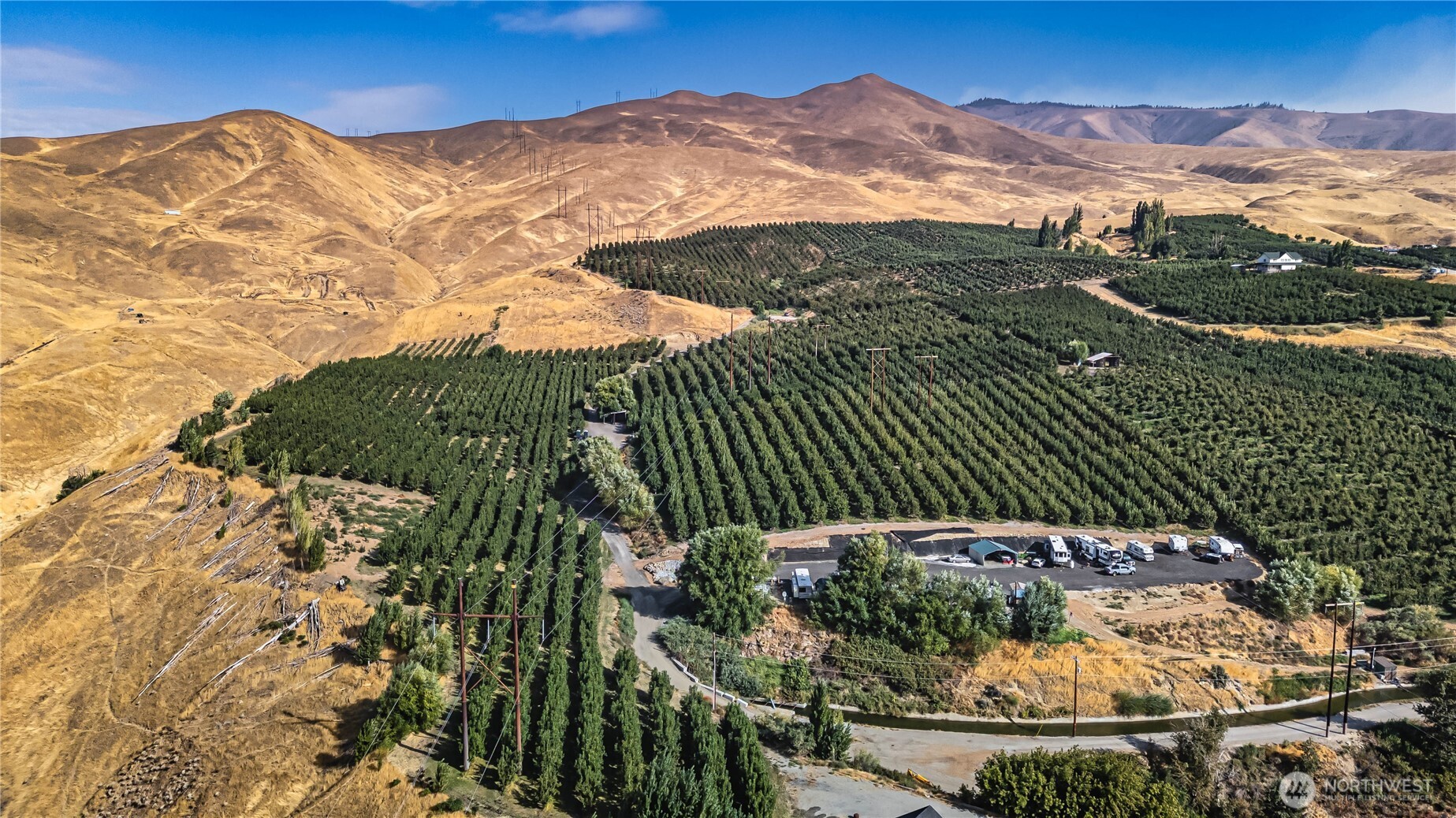 394 Lure Lane Wenatchee, WA 98801 - Photo 9 of 27 a view of a backyard