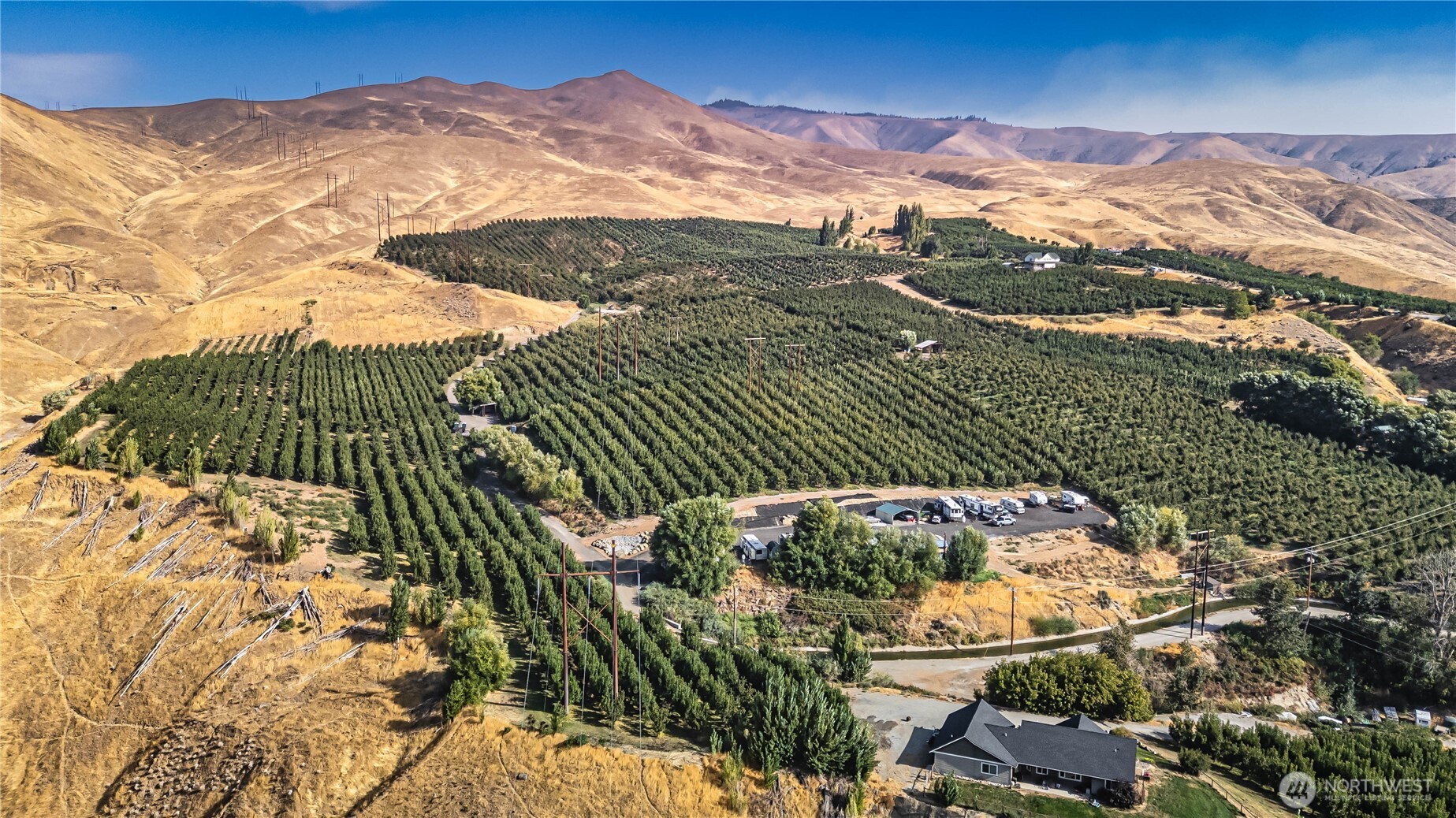 394 Lure Lane Wenatchee, WA 98801 - Photo 10 of 27 a view of a backyard