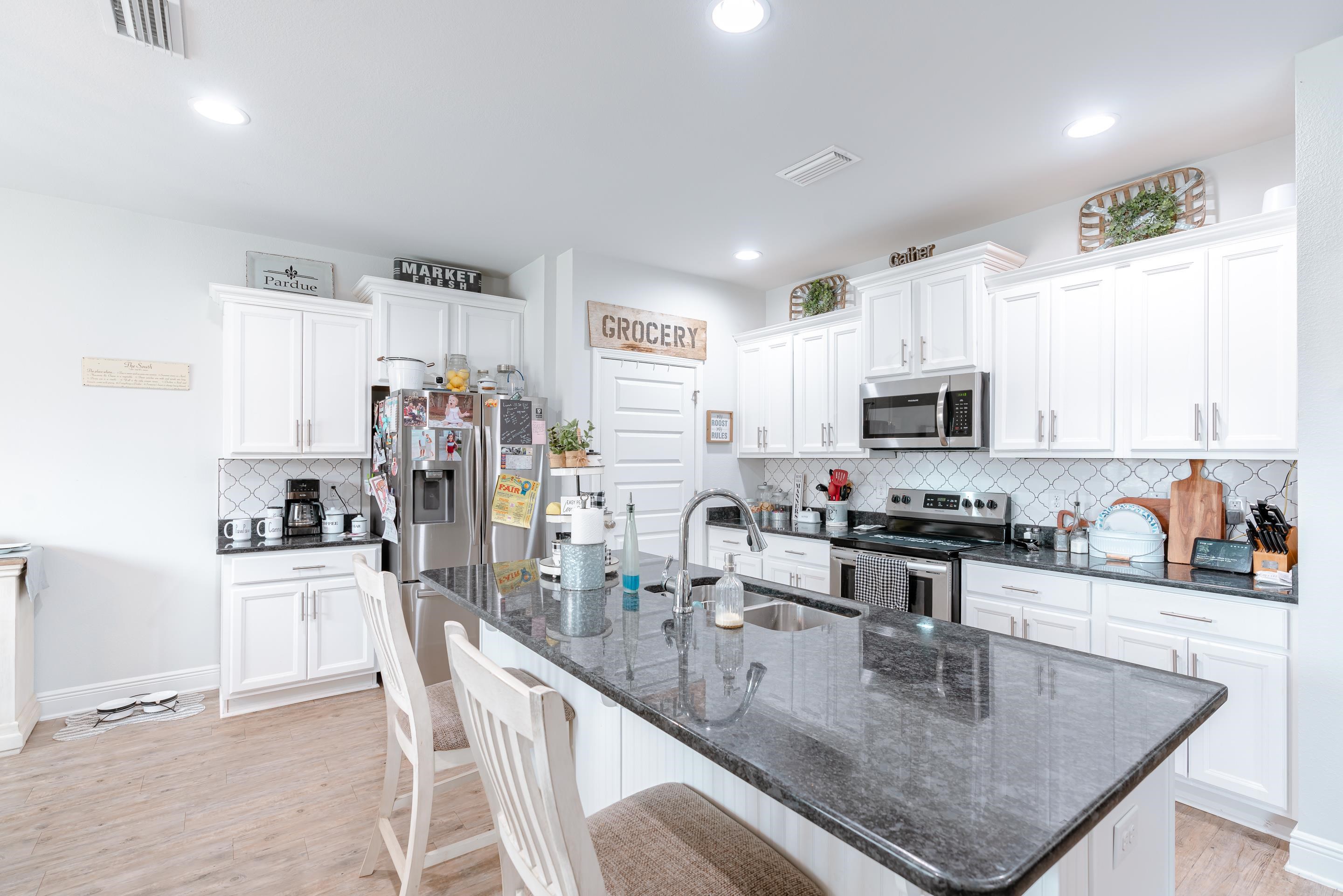 2082 Bourbon Street Foley, AL 36535 - Photo 7 of 51 Kitchen