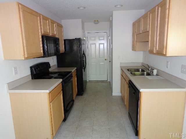 5801 Arbaugh Court Raleigh, NC 27610 - Photo 4 of 8 Gallery Image 4