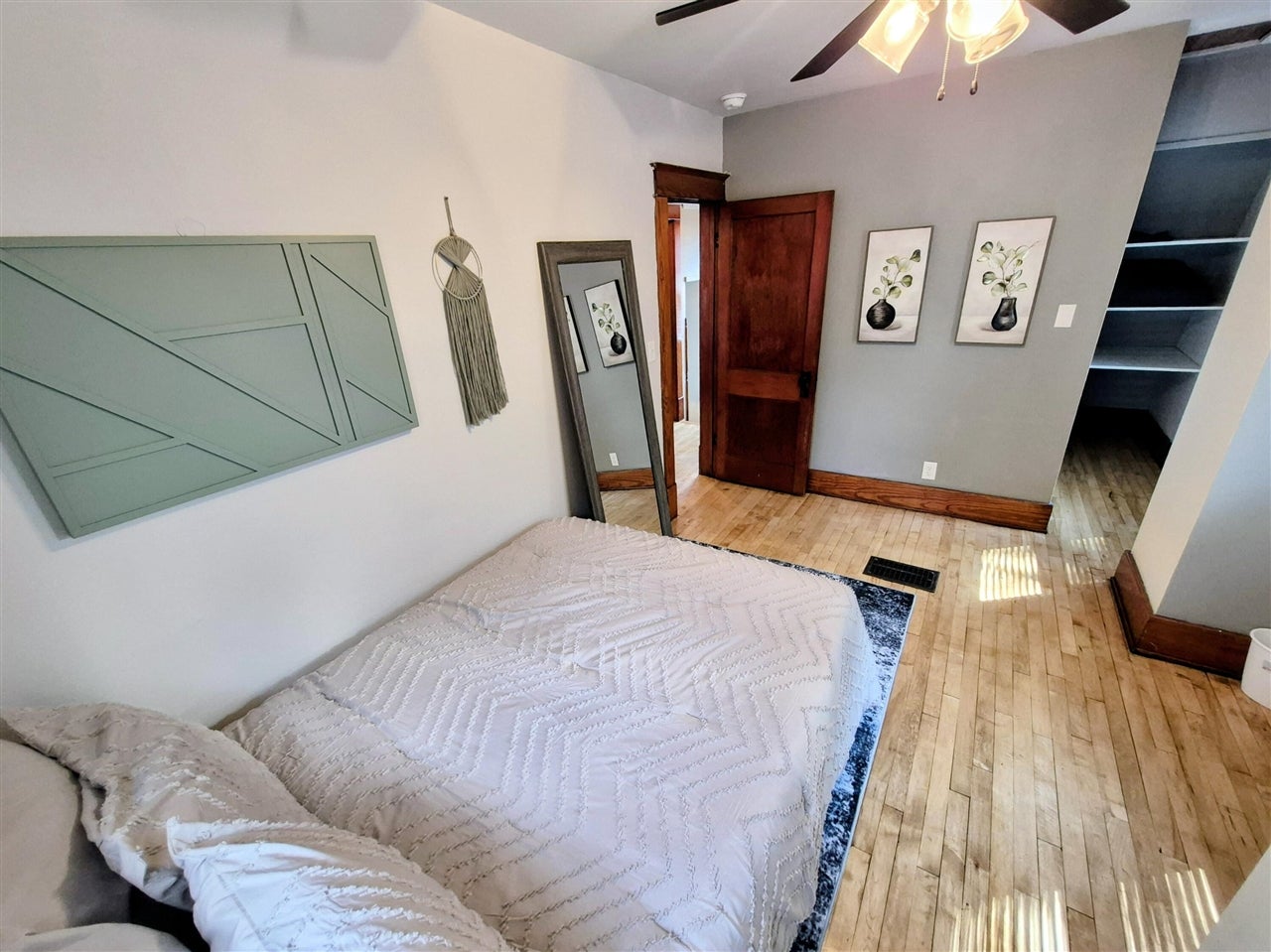 1211 Wayside Road Kalamazoo, MI 49048 - Photo 26 of 36 Gallery Image 26