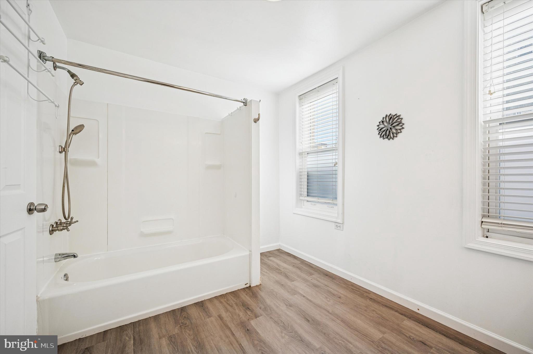 2038 Fairmount Avenue Philadelphia, PA 19130 - Photo 11 of 24