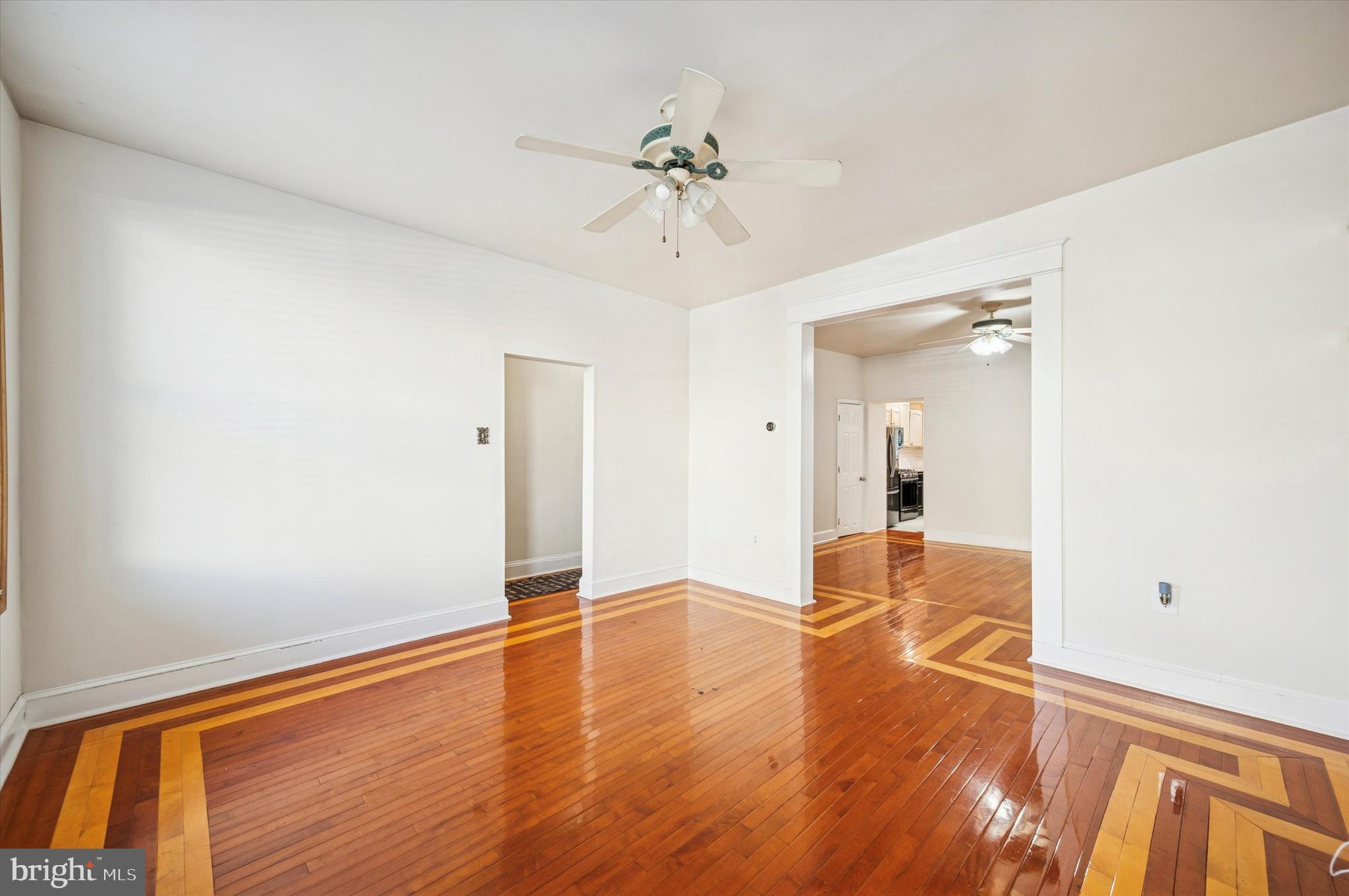 2038 Fairmount Avenue Philadelphia, PA 19130 - Photo 4 of 24