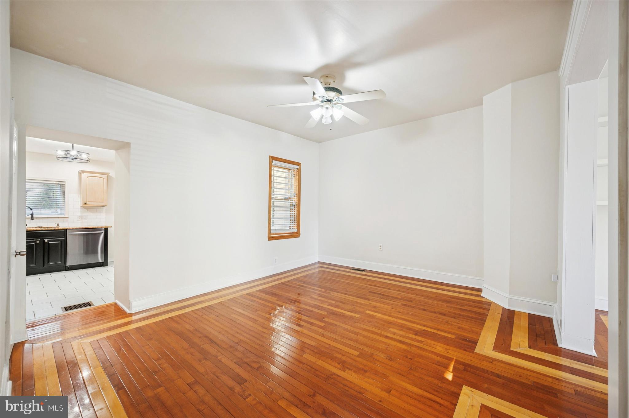 2038 Fairmount Avenue Philadelphia, PA 19130 - Photo 5 of 24