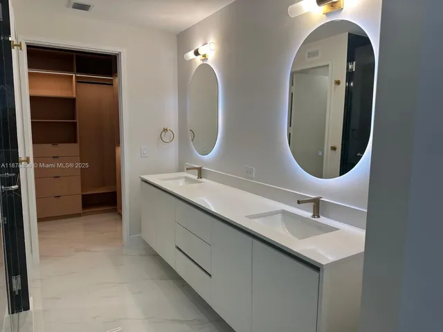 $13,450 | 700 Northeast 24th Street, Unit 2605, Miami, FL 33137