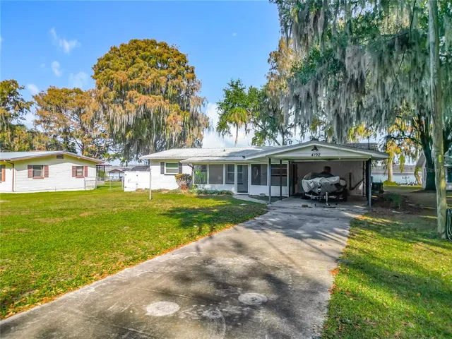 $449,000 | 4192 Cr 400, Lake Panasoffkee, FL 33538