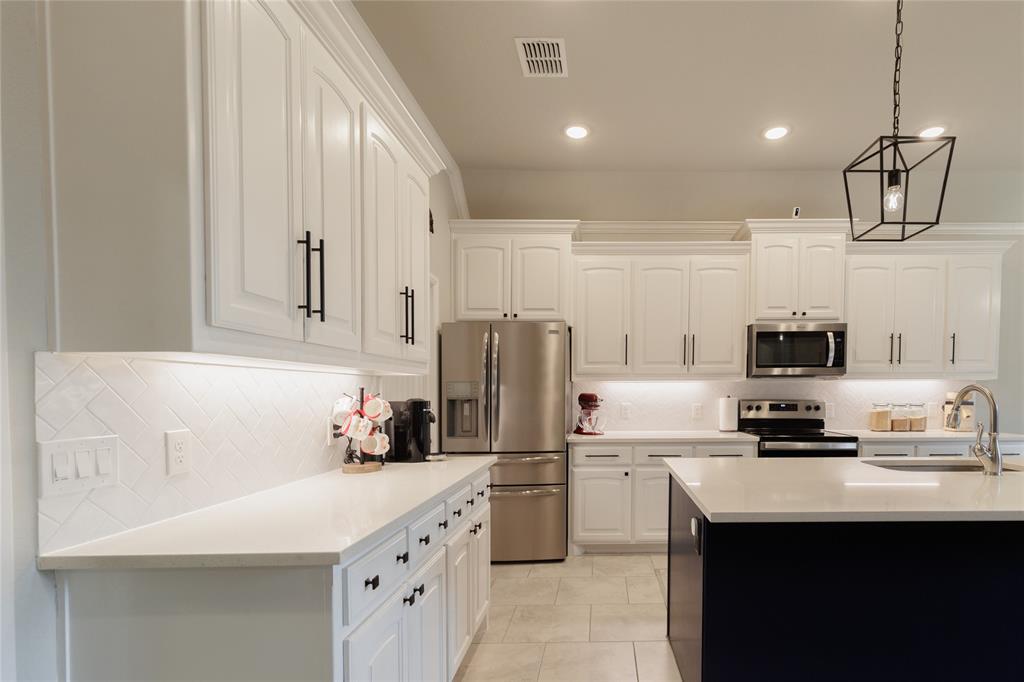 161 Windy Glen Drive Decatur, TX 76234 - Photo 11 of 27