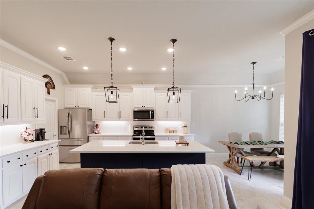 161 Windy Glen Drive Decatur, TX 76234 - Photo 9 of 27