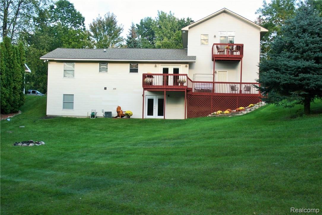 768 Hemingway Road Lake Orion, MI 48362 - Photo 49 of 53 Back1.JPG