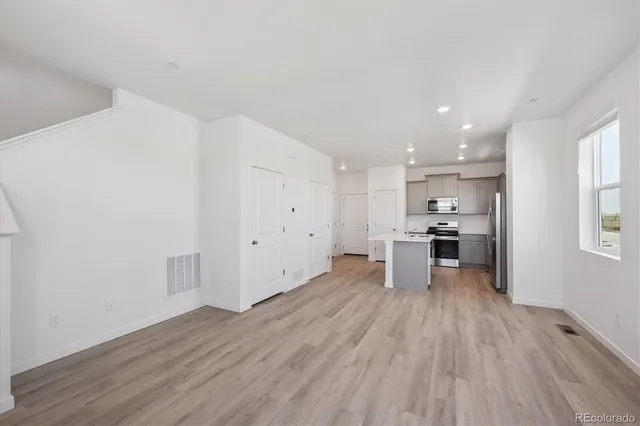 $406,895 | 18802 East 99th Avenue, Commerce City, CO 80022