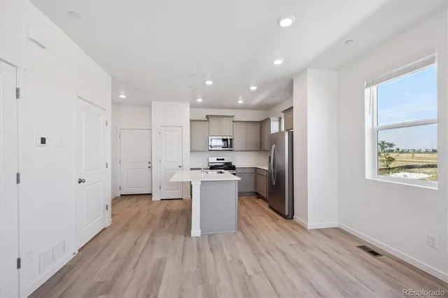 $406,895 | 18802 East 99th Avenue, Commerce City, CO 80022