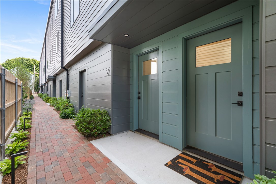 59 Warren Street, Unit 2 Providence, RI 02907 - Photo 1 of 50