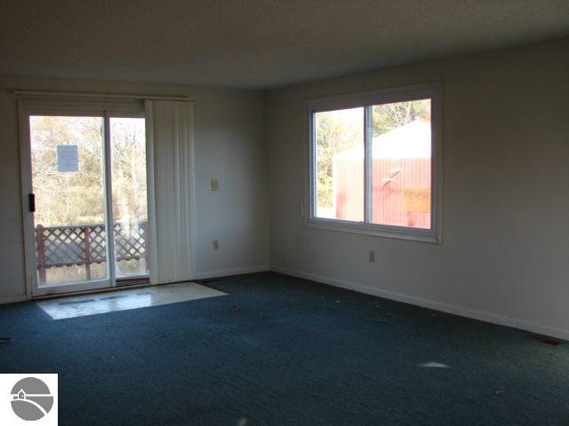 22902 Highway 10 Reed City, MI 49677 - Photo 4 of 10 1697991-3.JPG