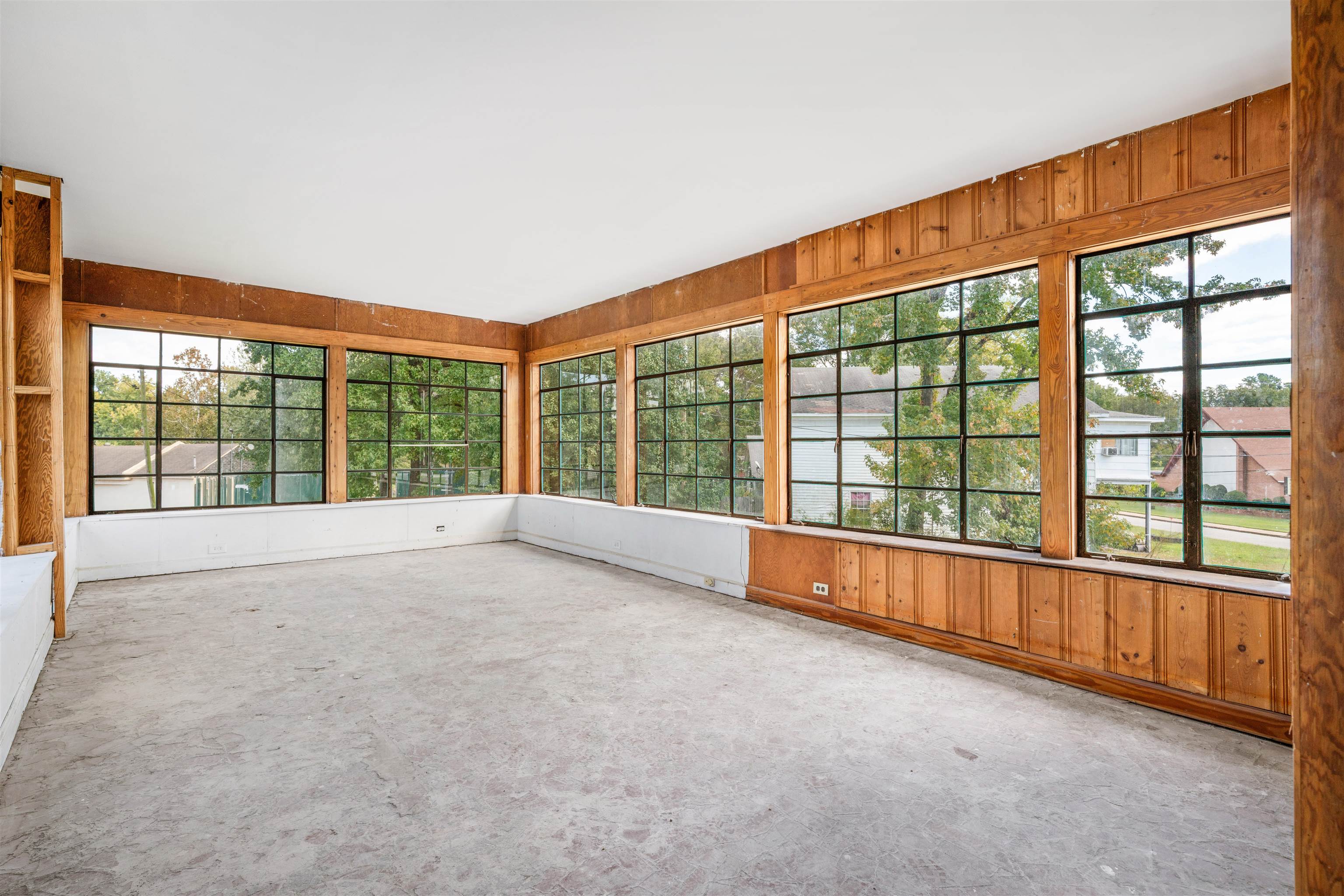 3590 Thomas Street Memphis, TN 38127 - Photo 36 of 39 a view of an empty room with a large window