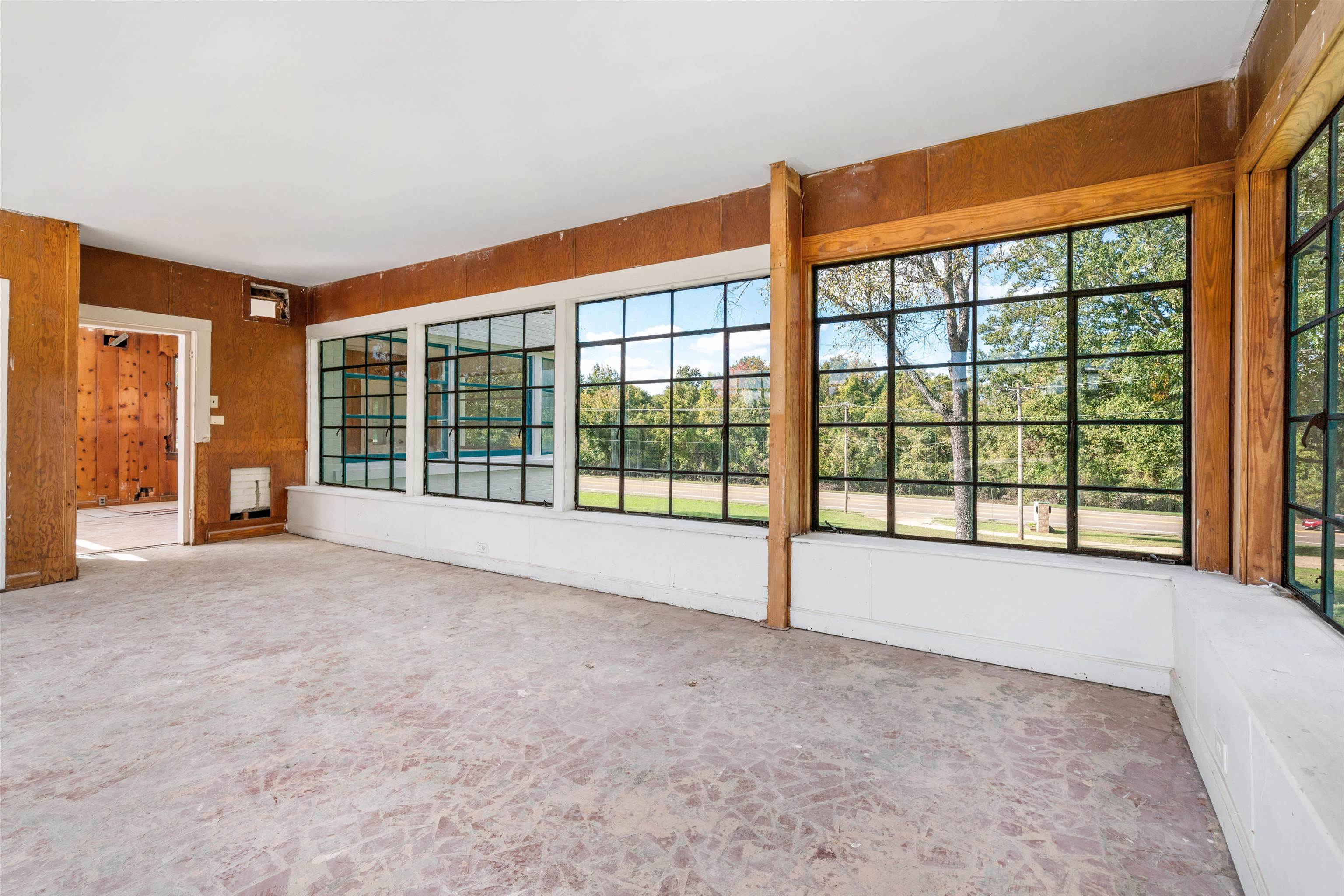 3590 Thomas Street Memphis, TN 38127 - Photo 37 of 39 a view of an empty room with a large window