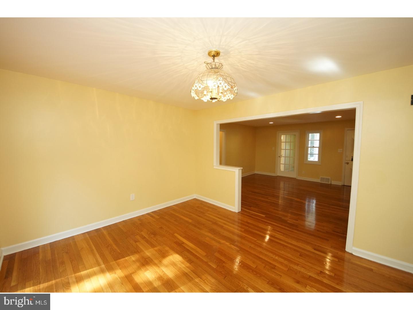 349 West Upper Ferry Road Ewing, NJ 08628 - Photo 6 of 23