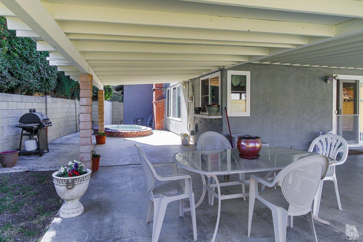 938 Erringer Road Simi Valley, CA 93065 - Photo 28 of 28 a outdoor space with a table and chairs
