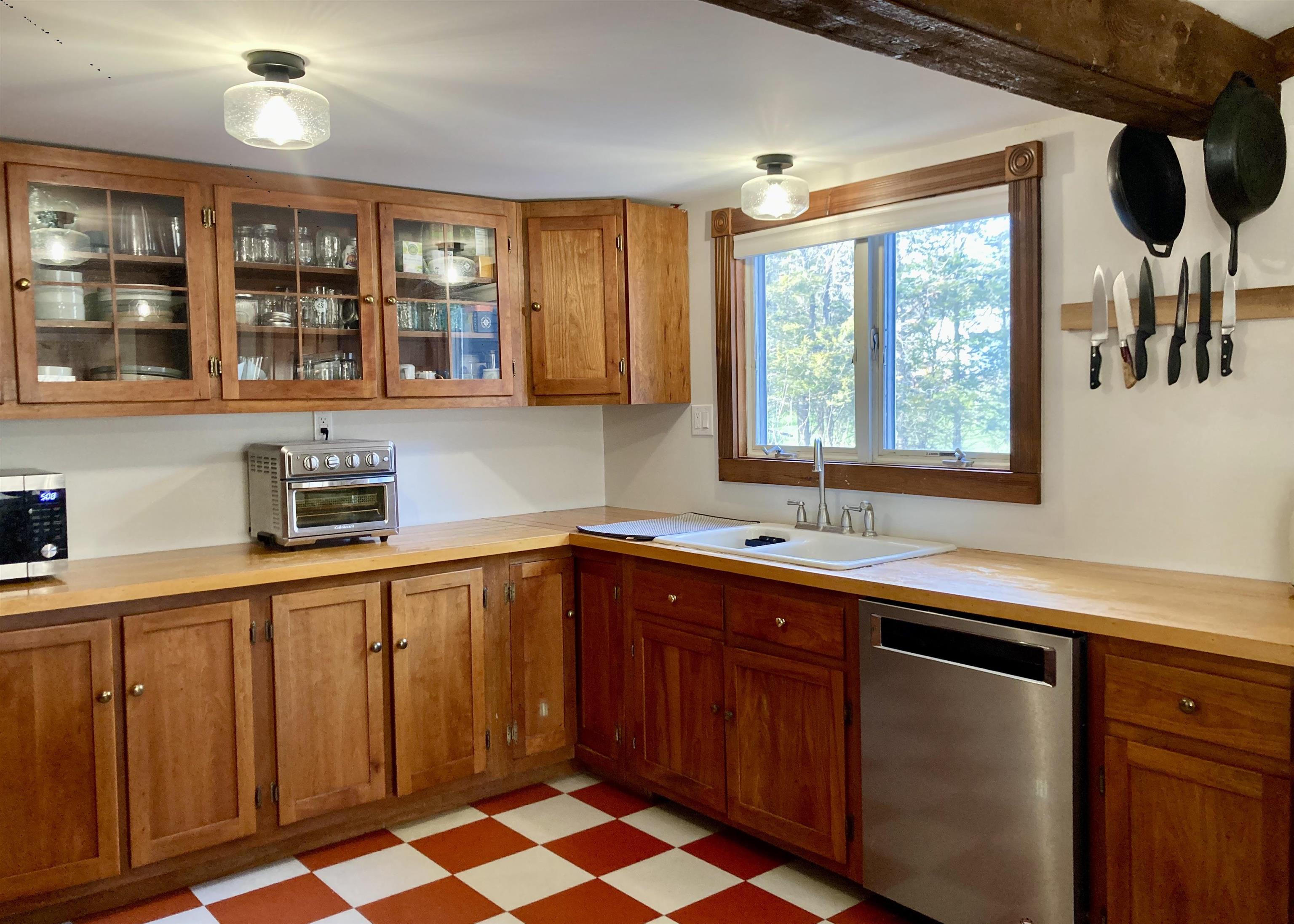179 Rotax Road Monkton, VT 05473 - Photo 5 of 46