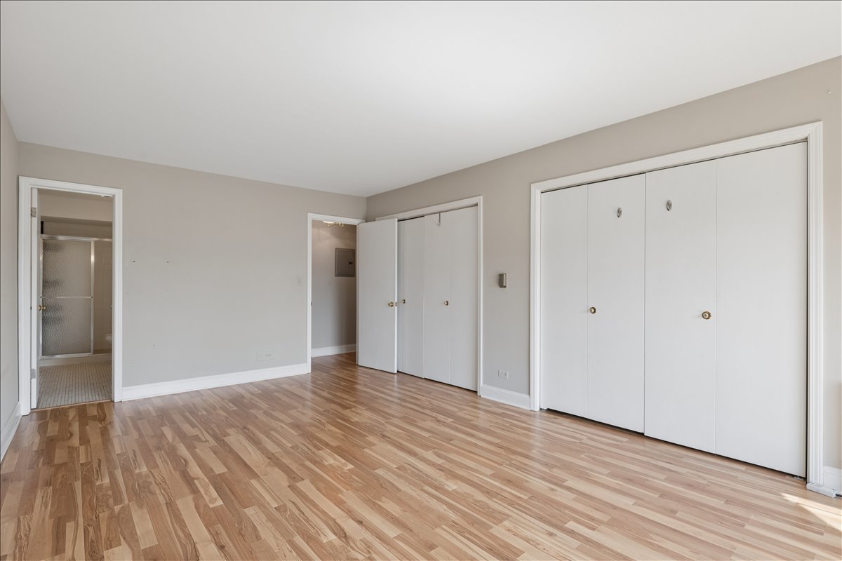 400 Ascot Drive, Unit 3E Park Ridge, IL 60068 - Photo 9 of 14