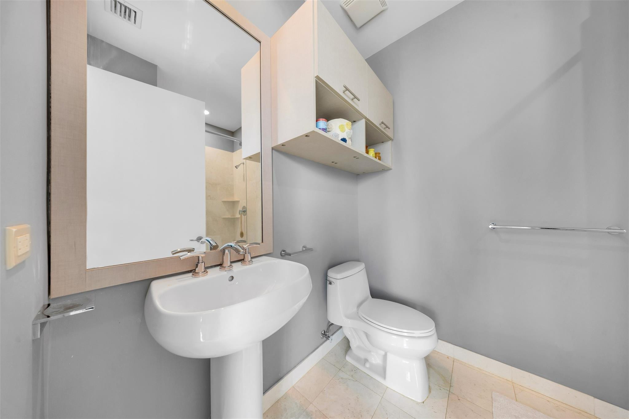 900 Brickell Key Boulevard, Unit 3105 Miami, FL 33131 - Photo 24 of 42 Photo 24
