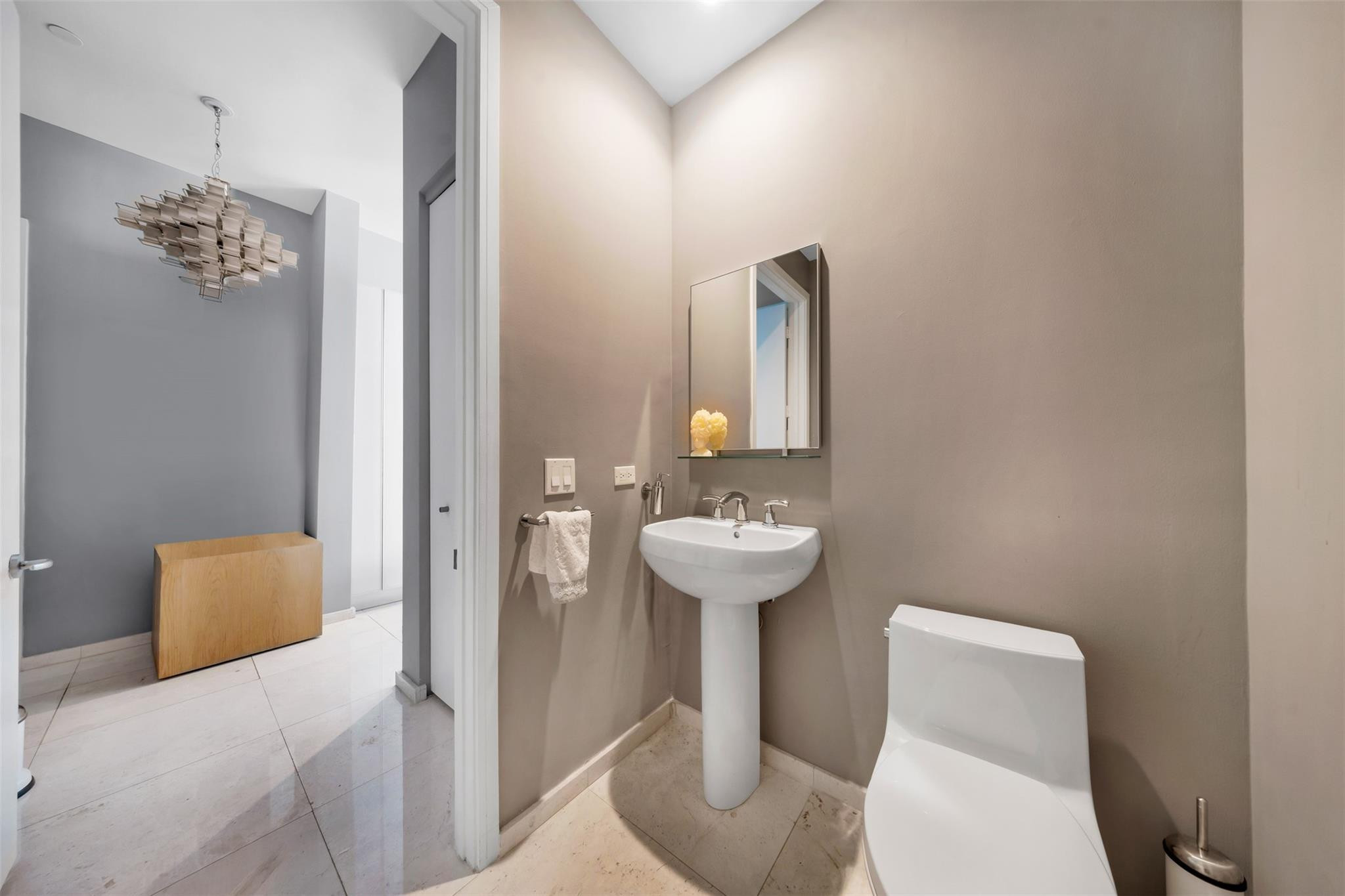 900 Brickell Key Boulevard, Unit 3105 Miami, FL 33131 - Photo 27 of 42 Photo 27