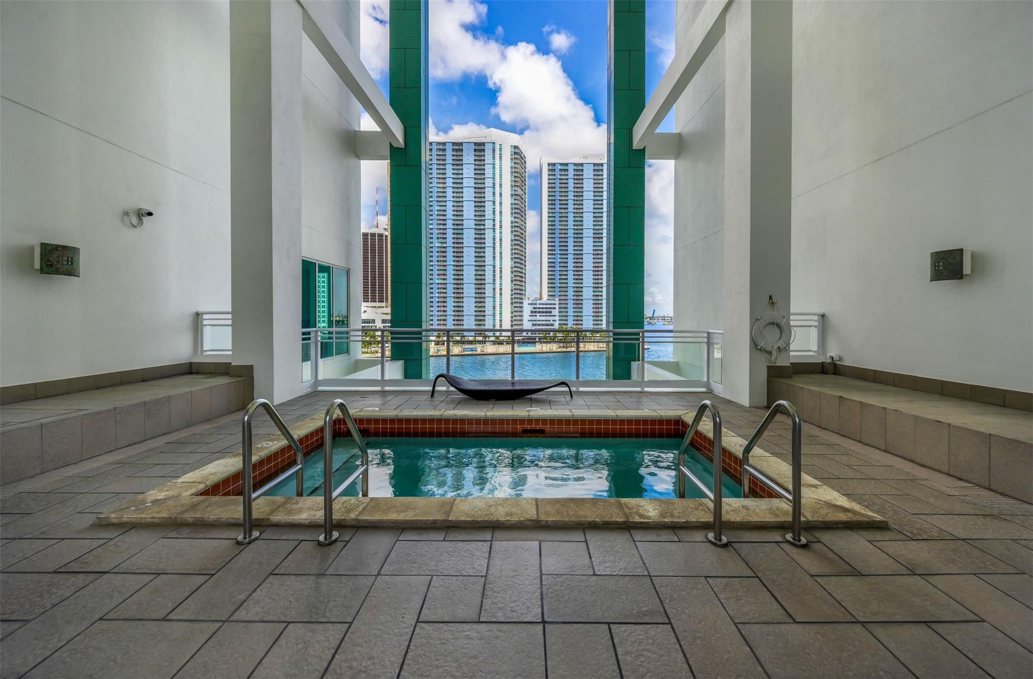900 Brickell Key Boulevard, Unit 3105 Miami, FL 33131 - Photo 38 of 42 Photo 38