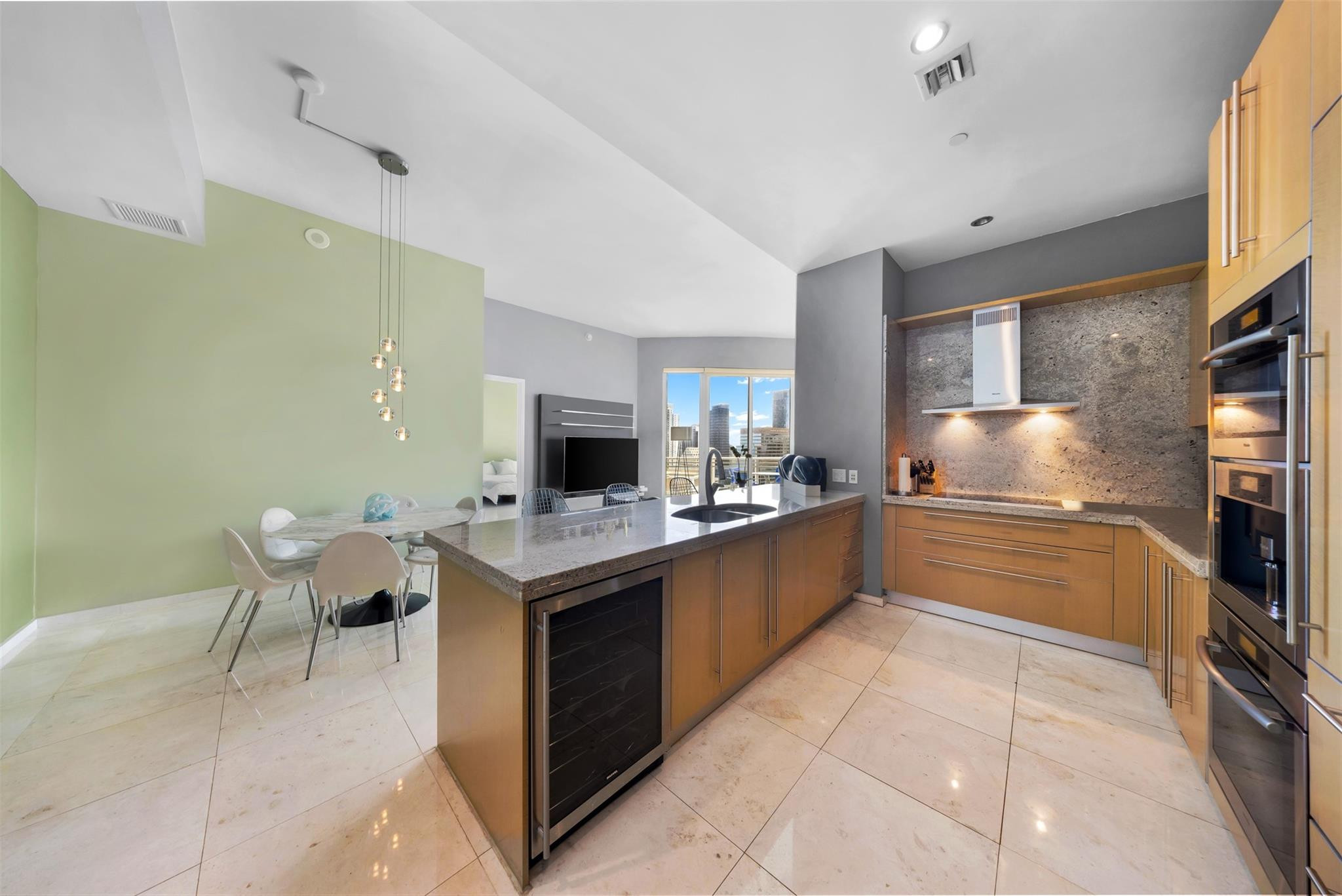 900 Brickell Key Boulevard, Unit 3105 Miami, FL 33131 - Photo 9 of 42 Photo 9