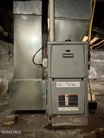 $155,900 | 1708 Highway 30, Mayfield, NY 12117