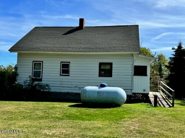 $145,000 | 1708 Highway 30, Mayfield, NY 12117