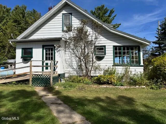 $155,900 | 1708 Highway 30, Mayfield, NY 12117