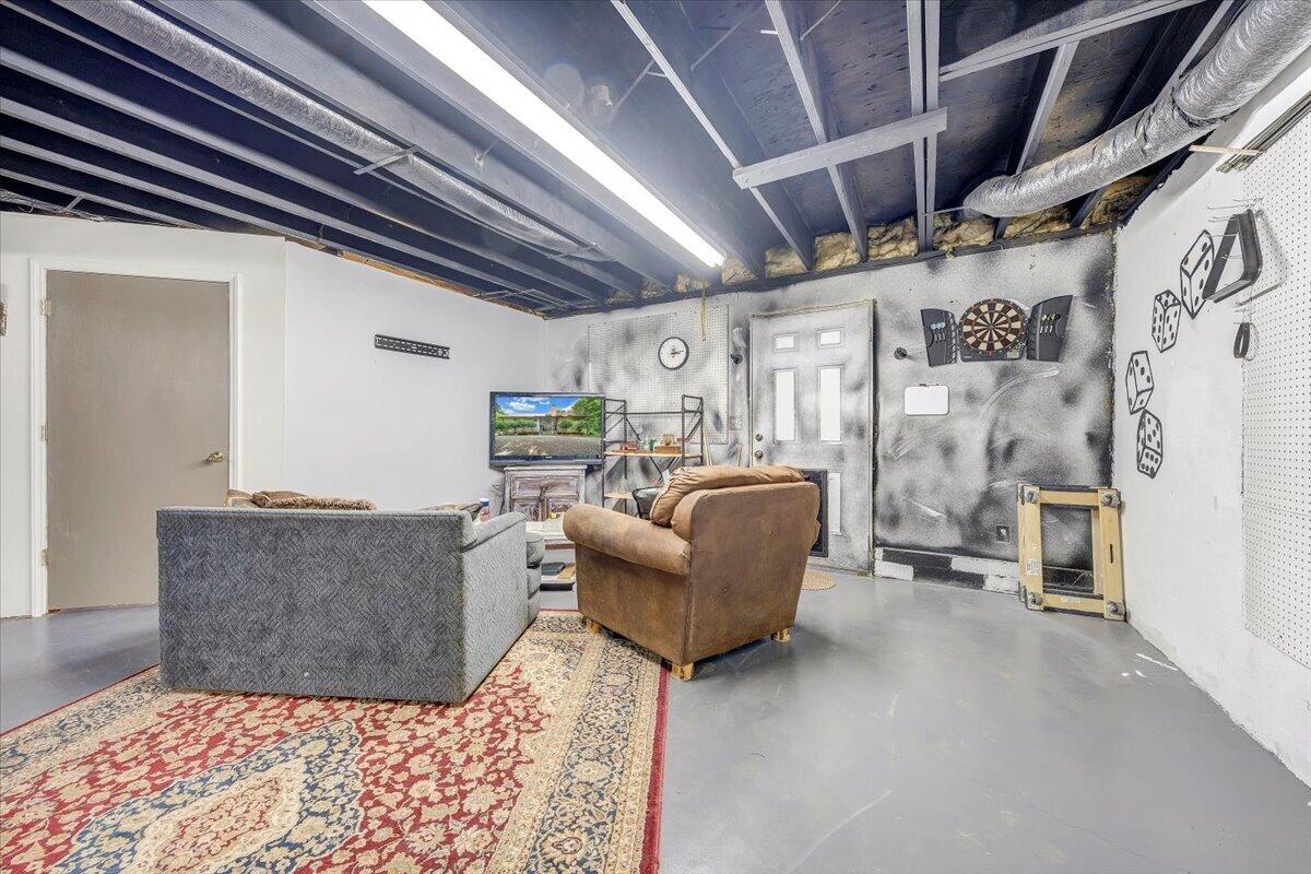 879 Aps Knob Road New Castle, VA 24127 - Photo 21 of 42 21-MIB07389
