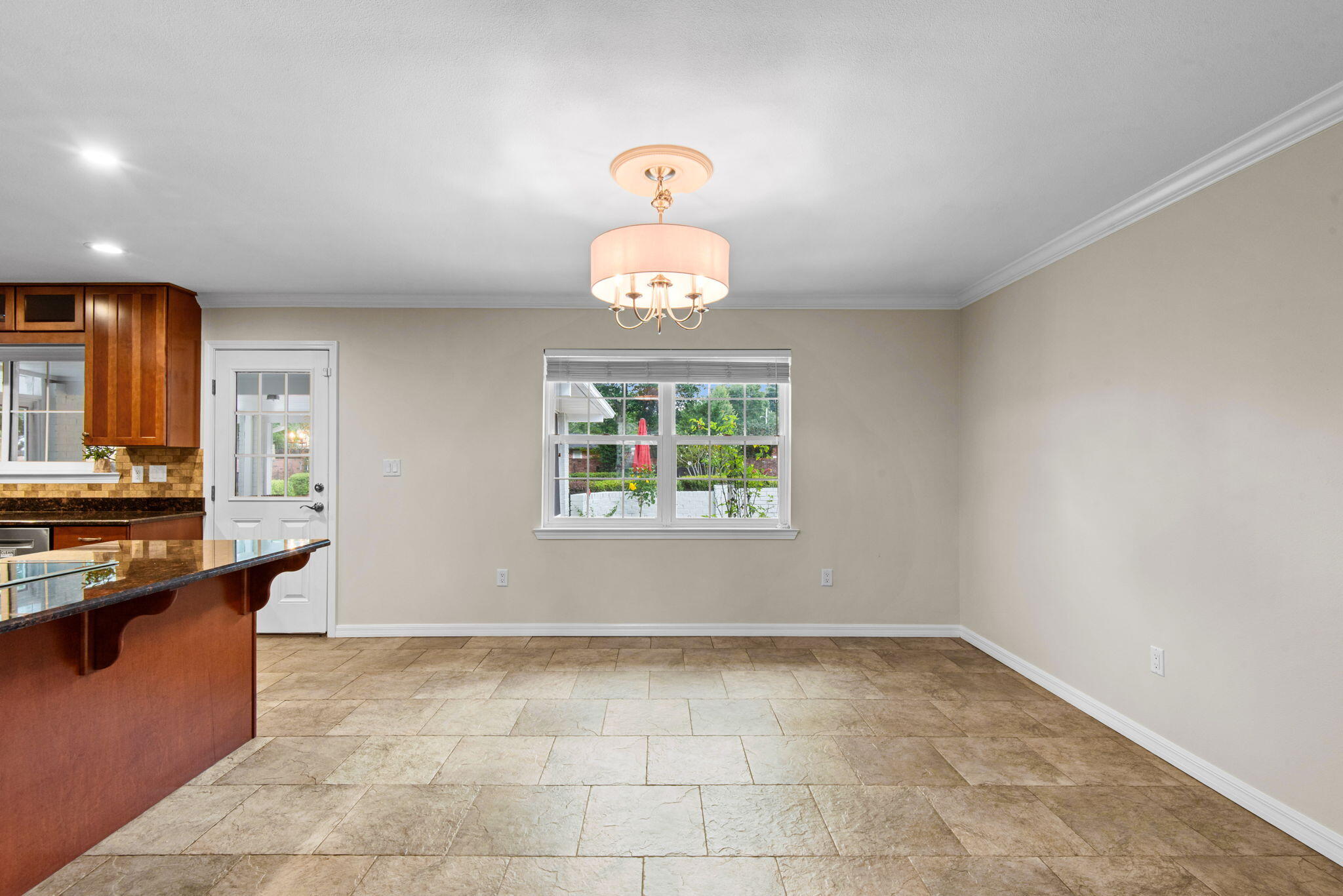 5 Maple Avenue Shalimar, FL 32579 - Photo 9 of 49 13-5_Maple_Ave_20260709_149