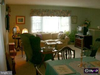 13 Compton Way Hamilton Square, NJ 08690 - Photo 3 of 6 Gallery Image 3