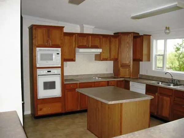 $2,500 | 9413 Alabama Street, Joshua, TX 76058