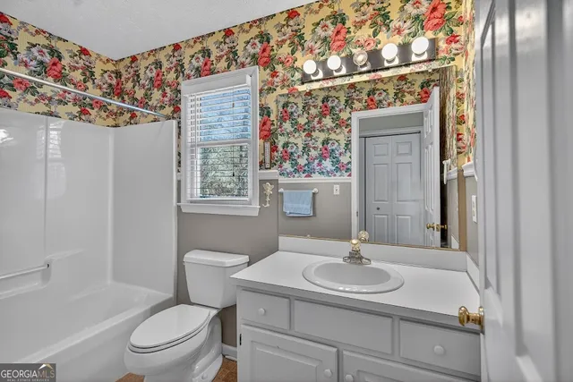 $269,900 | 104 Bridlewood Drive, LaGrange, GA 30240