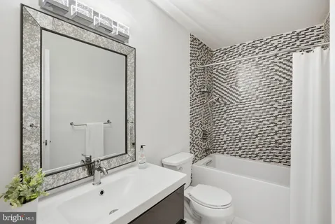 $775,000 | 748 Beall Avenue, Rockville, MD 20850