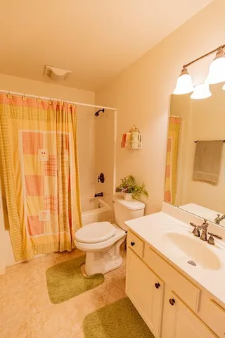 $325,000 | 1034 Wisconsin Avenue, Sheboygan, WI 53081