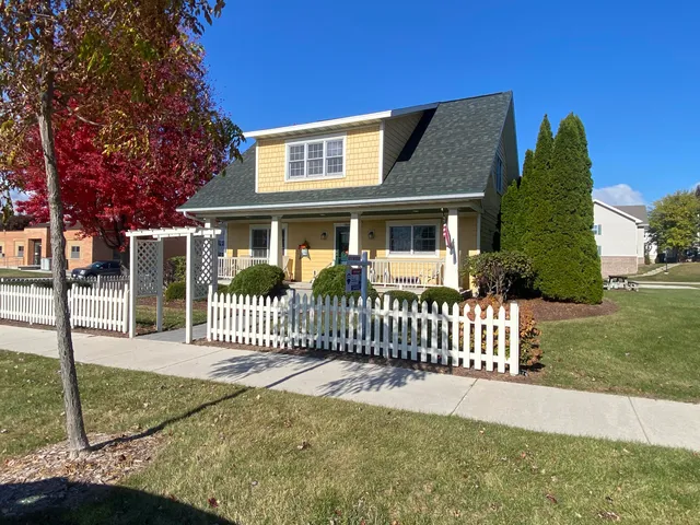 $325,000 | 1034 Wisconsin Avenue, Sheboygan, WI 53081